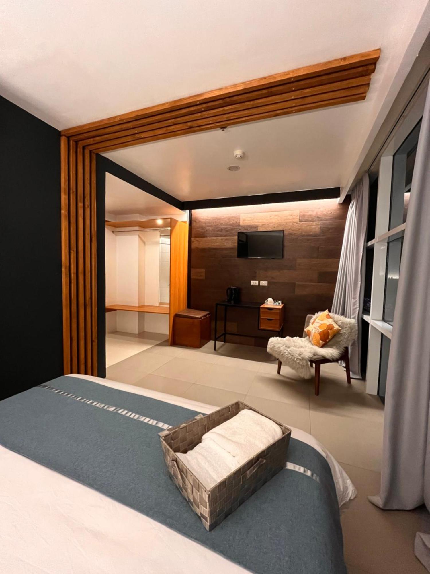 Dosi Hotel Ph ตาลิไซ ภายนอก รูปภาพ